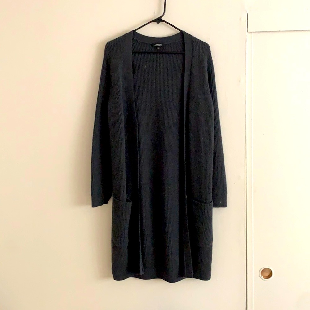 Long grey knit ribbed Aritzia sweater cardigan